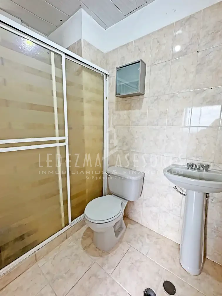 Ledezma Asesores Vende Apartamento en plena Avenida Libertador de Ciudad Bolívar Venezuela