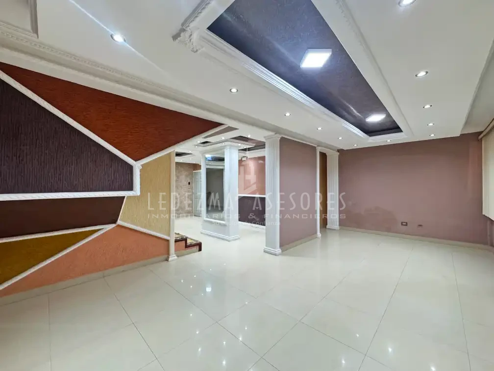 Ledezma Asesores Vende Townhouse cerca de la Avenida Táchira de Ciudad Bolívar Venezuela