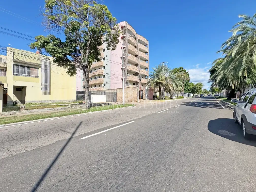 Ledezma Asesores Alquila apartamento en plena Avenida Táchira de Ciudad Bolívar Venezuela